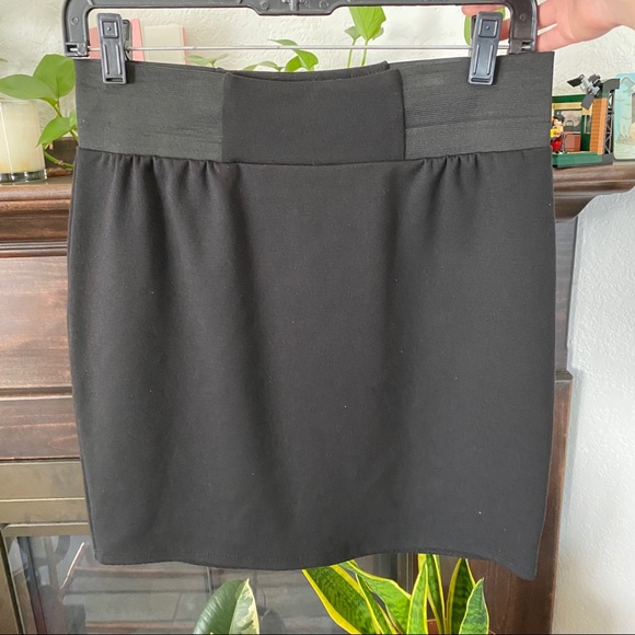 Dresses & Skirts - Black mini skirt